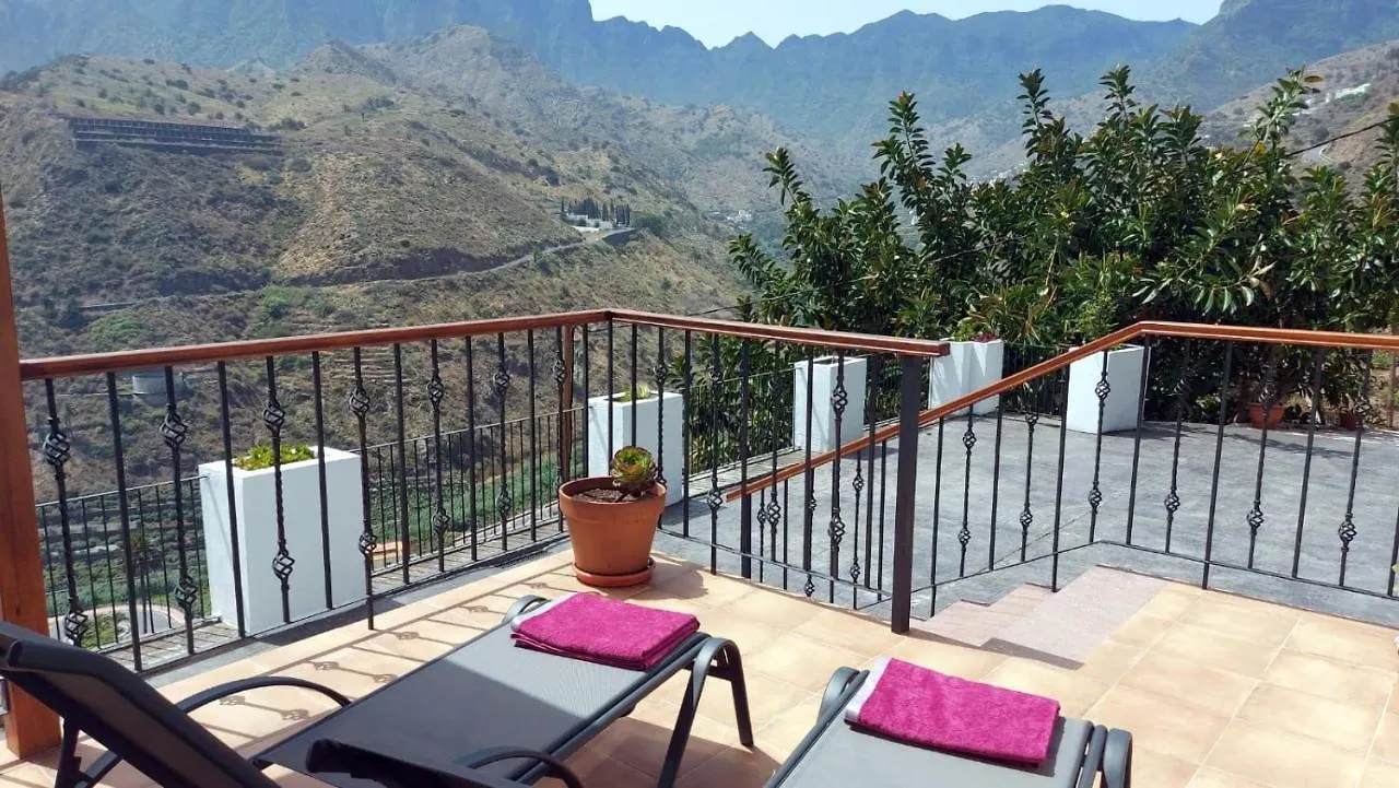 Casa La Sabina Roja 1 - Casa Con Impresionantes Vistas Sobre Hermigua Y El Mar Spain